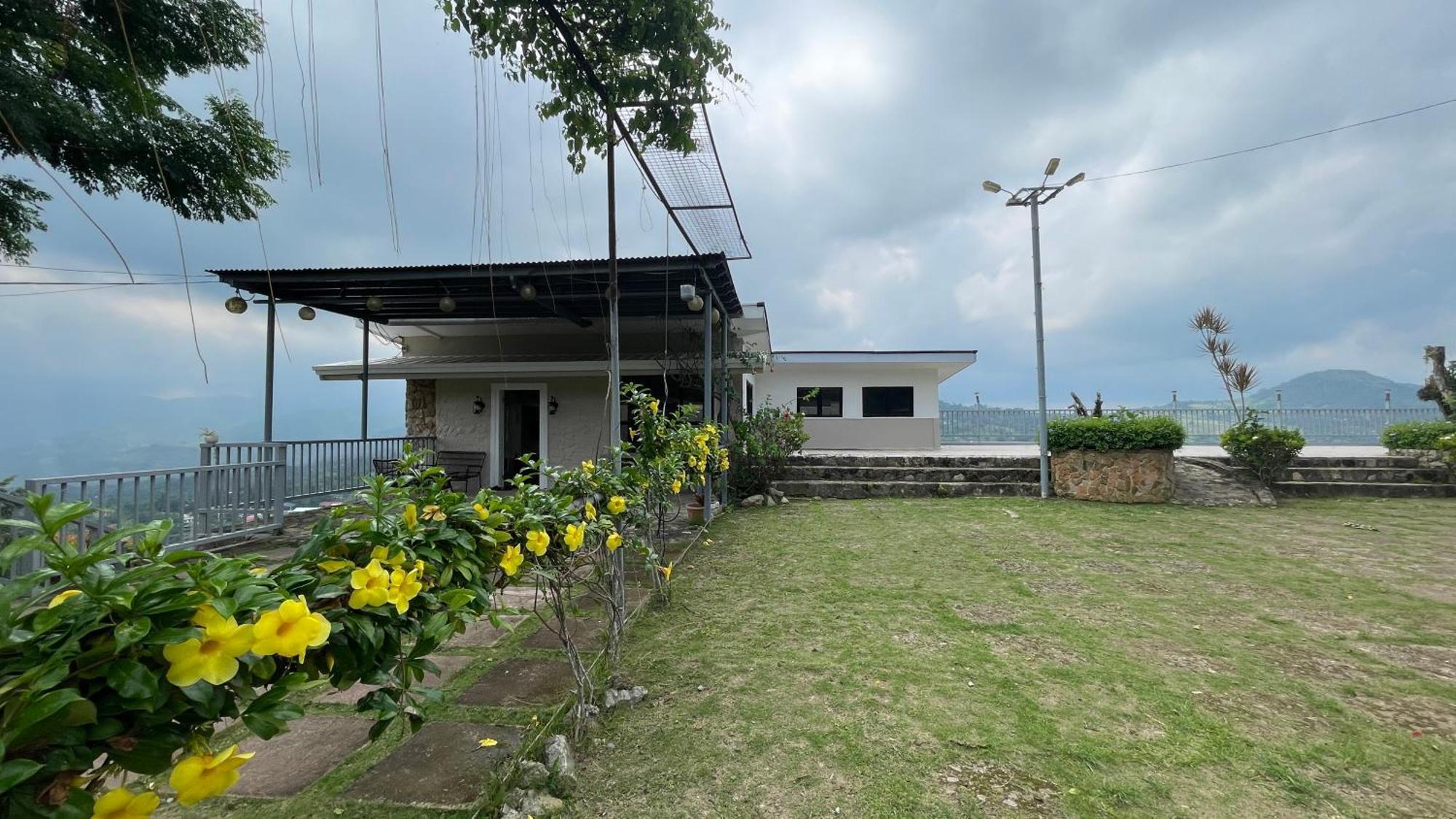 Serenity Farm And Resort By Hiverooms Kalunasan Экстерьер фото